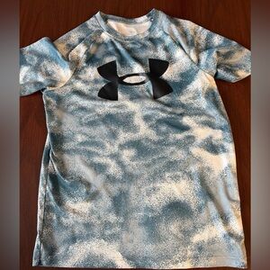 Under Armour Speckled Blue & White Performance Tee size kids large